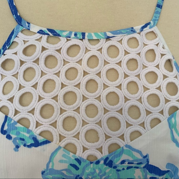 🌴Lilly Pulitzer Blue/White Shell Print Halter Top - Picture 2 of 4
